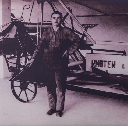 03_1915_knotek.jpg 03_1915_knotek.jpg